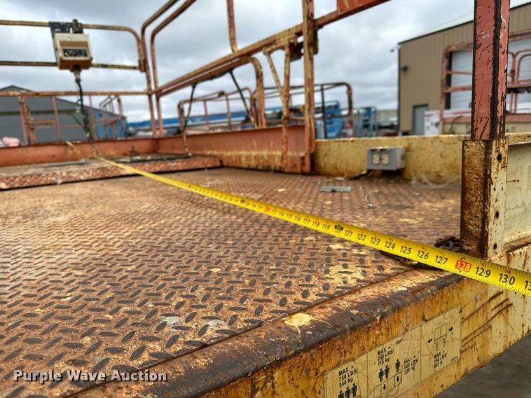 image for item DV9862 2000 JLG 40RTS scissor lift