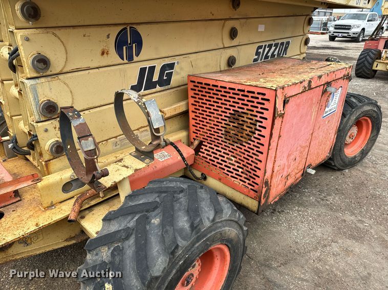 image for item DV9862 2000 JLG 40RTS scissor lift