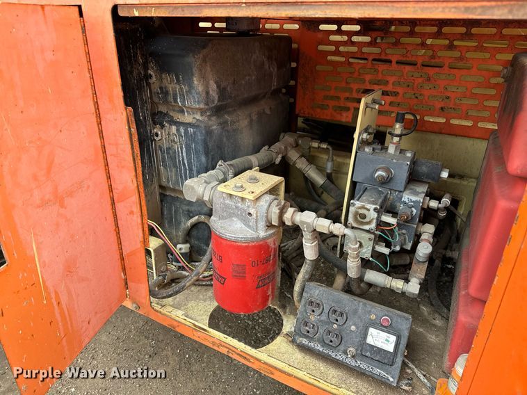 image for item DV9862 2000 JLG 40RTS scissor lift