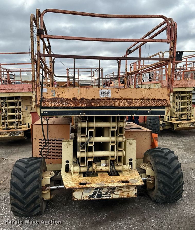 image for item DV9863 1996 JLG 33RTS scissor lift