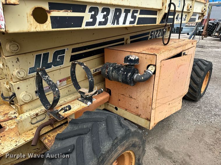 image for item DV9863 1996 JLG 33RTS scissor lift