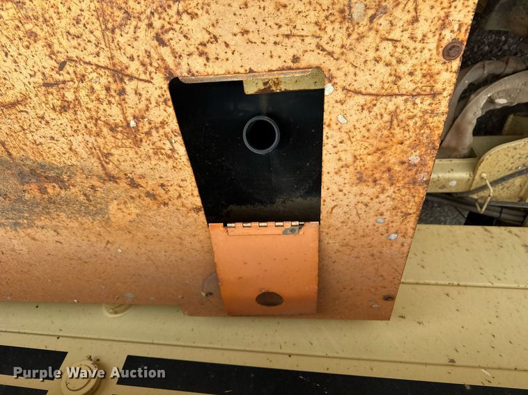 image for item DV9863 1996 JLG 33RTS scissor lift