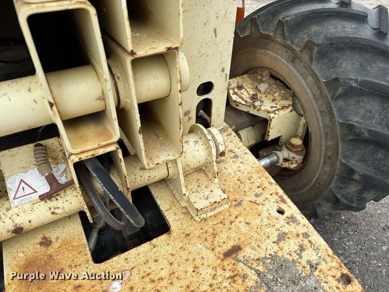 image for item DV9863 1996 JLG 33RTS scissor lift