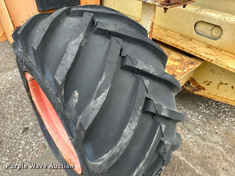 image for item DV9863 1996 JLG 33RTS scissor lift