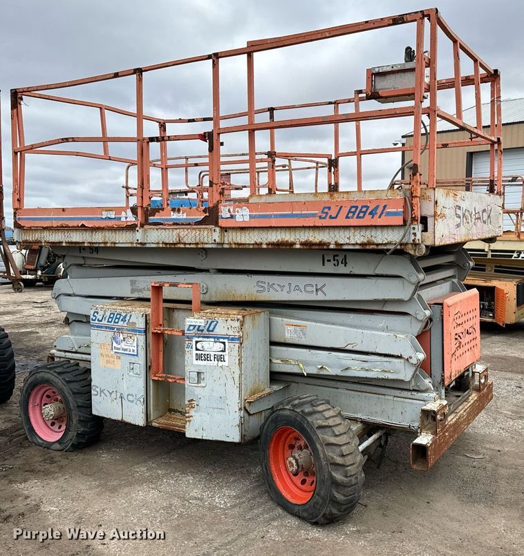 image for item DV9864 Skyjack SJ8841 scissor lift