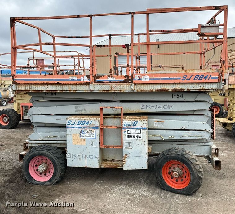 image for item DV9864 Skyjack SJ8841 scissor lift