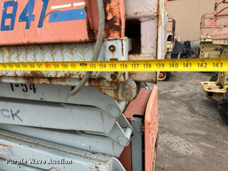 image for item DV9864 Skyjack SJ8841 scissor lift