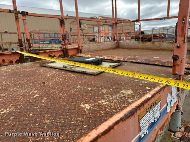 image for item DV9864 Skyjack SJ8841 scissor lift