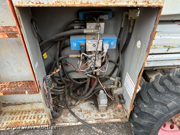 image for item DV9864 Skyjack SJ8841 scissor lift