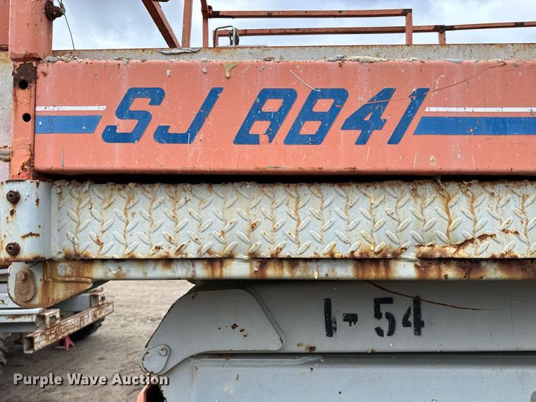 image for item DV9864 Skyjack SJ8841 scissor lift