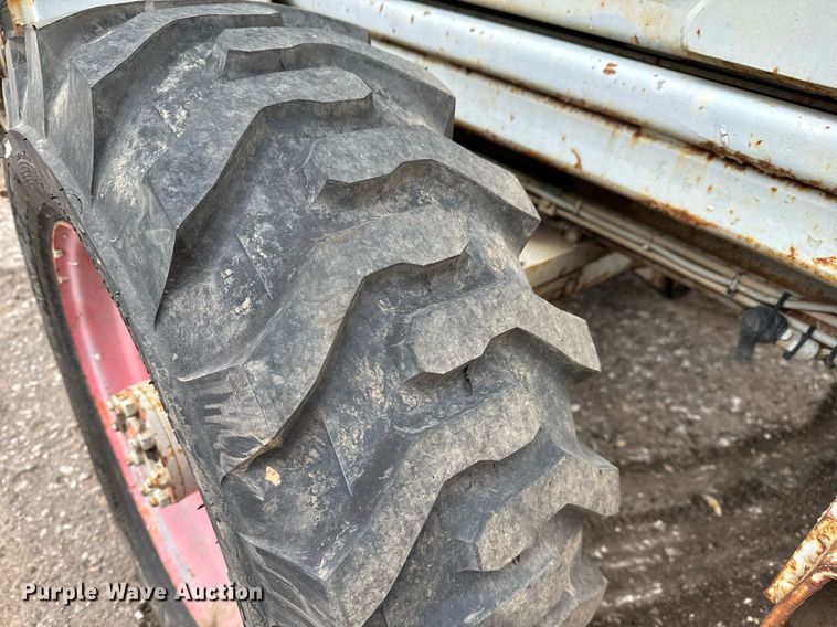 image for item DV9864 Skyjack SJ8841 scissor lift