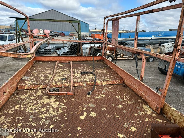 image for item DV9865 2001 JLG 40RTS scissor lift