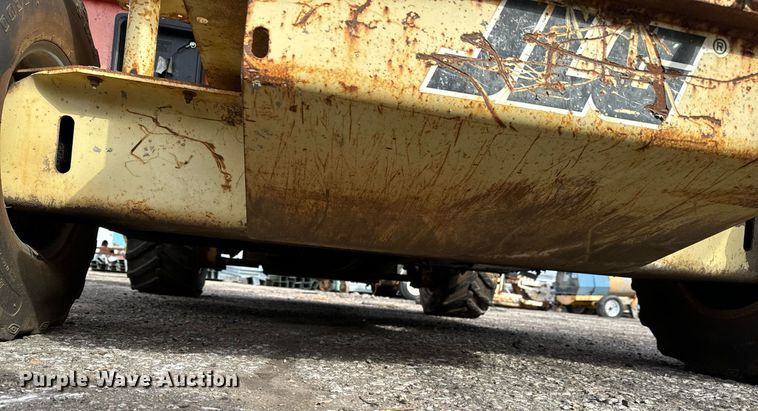 image for item DV9865 2001 JLG 40RTS scissor lift