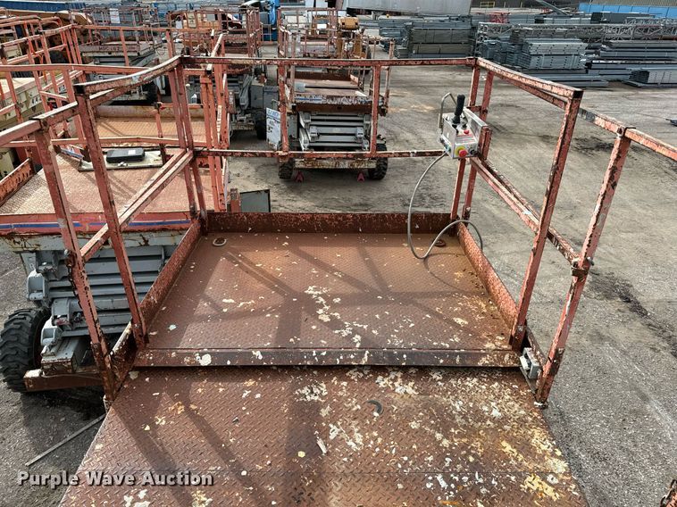 image for item DV9866 1997 Skyjack SJ8841 scissor lift