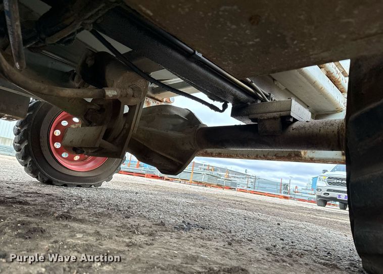 image for item DV9866 1997 Skyjack SJ8841 scissor lift