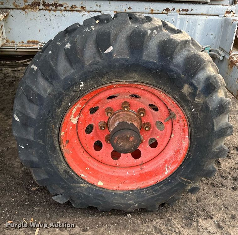 image for item DV9866 1997 Skyjack SJ8841 scissor lift