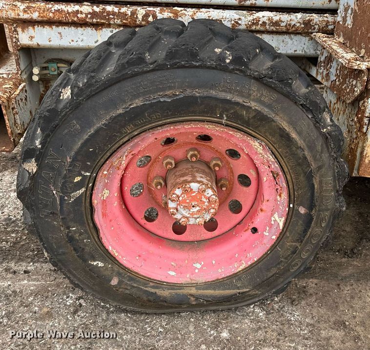 image for item DV9866 1997 Skyjack SJ8841 scissor lift