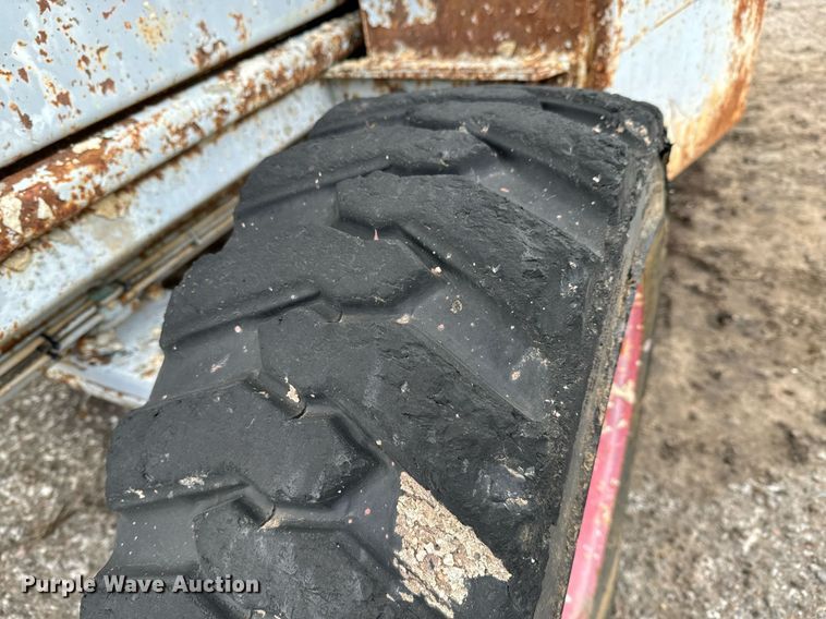 image for item DV9866 1997 Skyjack SJ8841 scissor lift