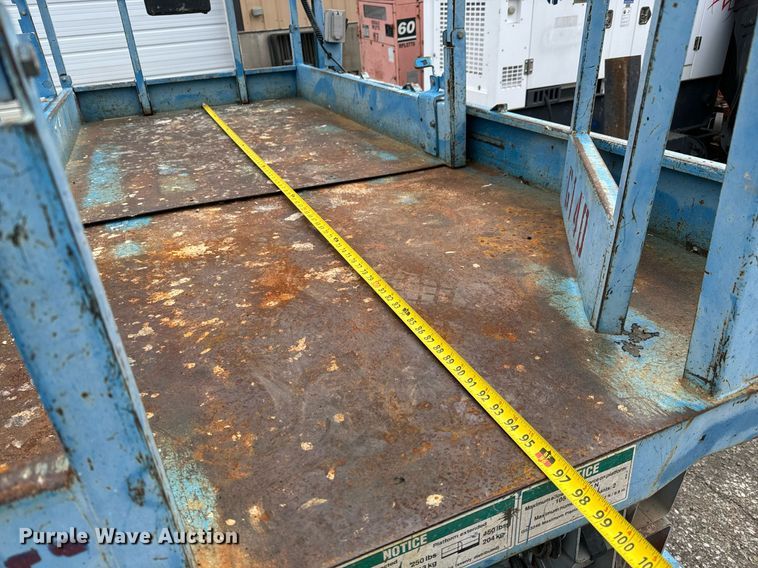 image for item DV9867 Genie GS-3246 scissor lift