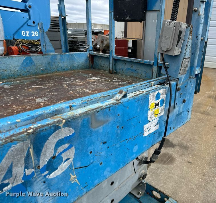 image for item DV9867 Genie GS-3246 scissor lift