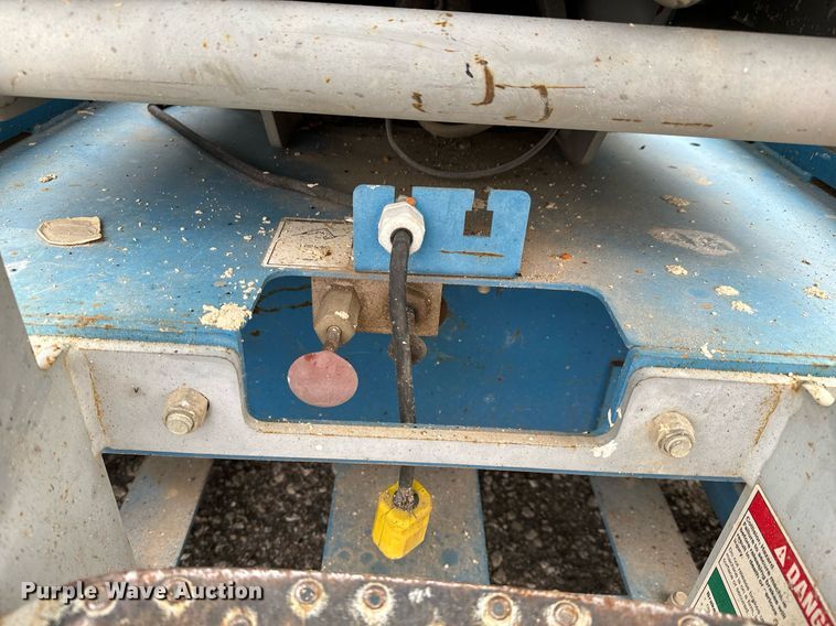 image for item DV9867 Genie GS-3246 scissor lift