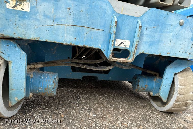 image for item DV9867 Genie GS-3246 scissor lift