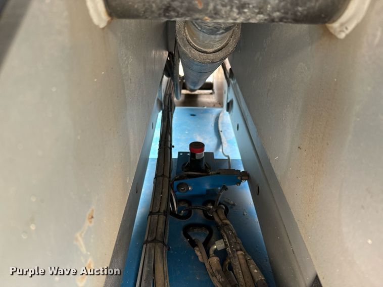 image for item DV9867 Genie GS-3246 scissor lift