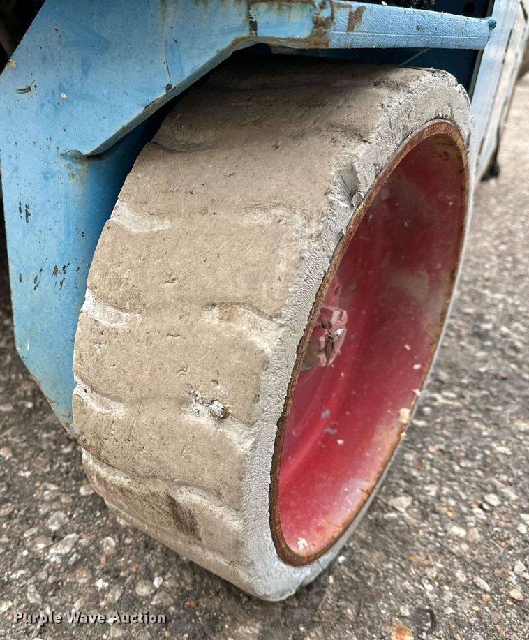 image for item DV9867 Genie GS-3246 scissor lift