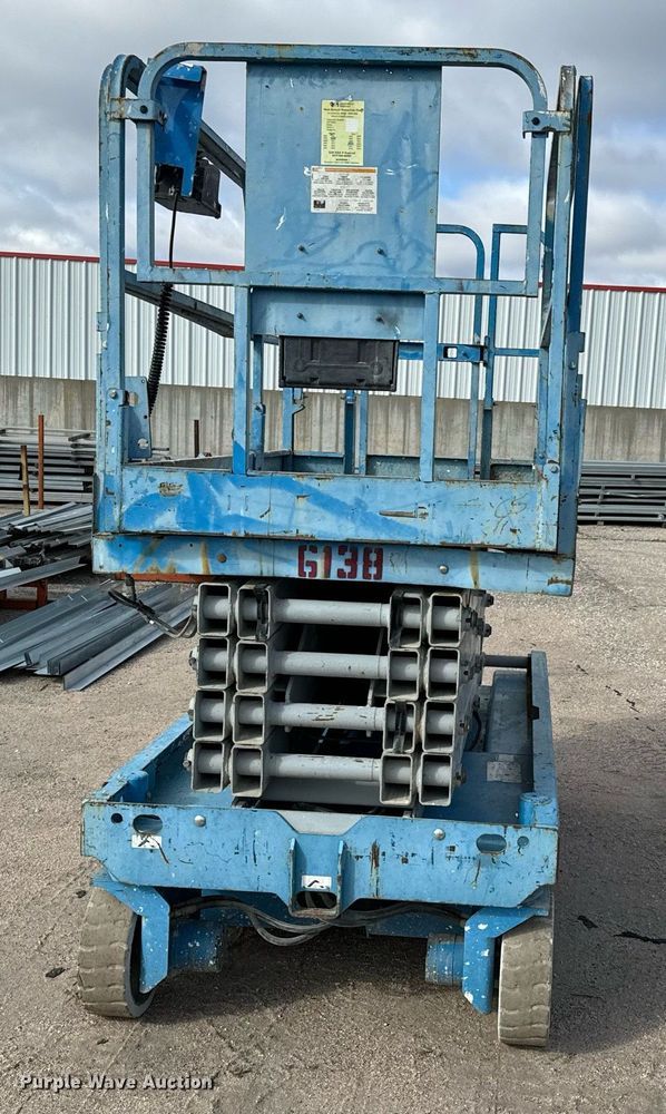 image for item DV9868 Genie GS-3246 scissor lift