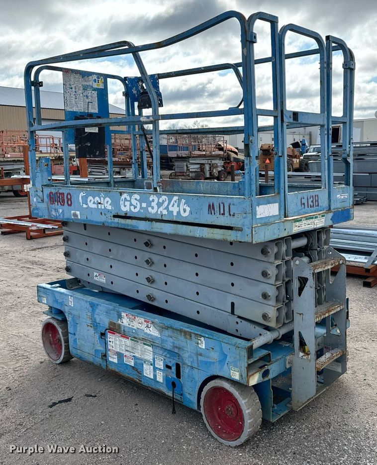 image for item DV9868 Genie GS-3246 scissor lift