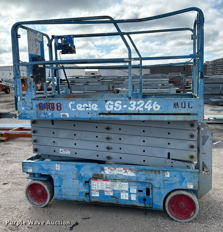 image for item DV9868 Genie GS-3246 scissor lift