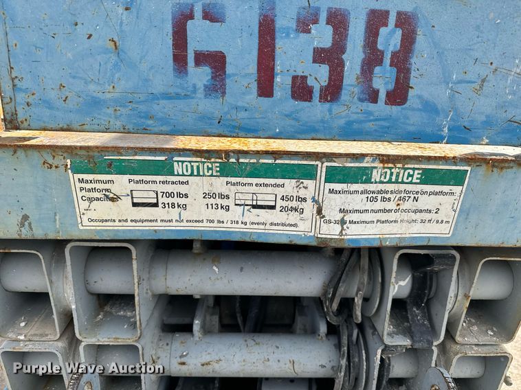 image for item DV9868 Genie GS-3246 scissor lift