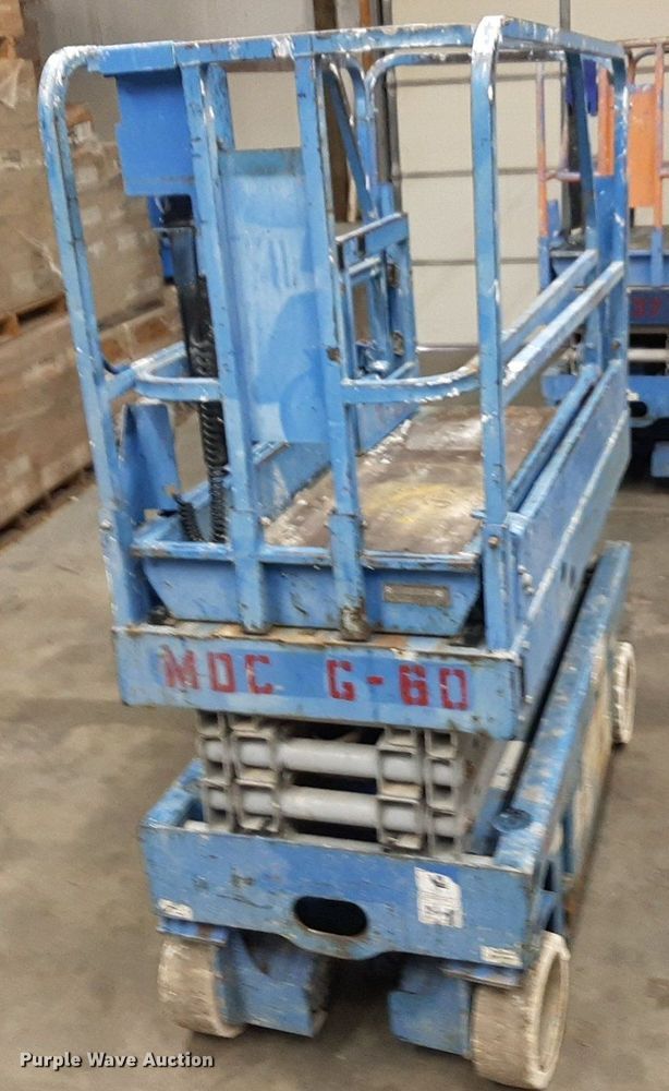 image for item DV9869 Genie GS-1930 scissor lift