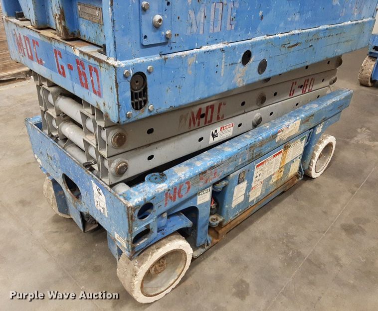 image for item DV9869 Genie GS-1930 scissor lift