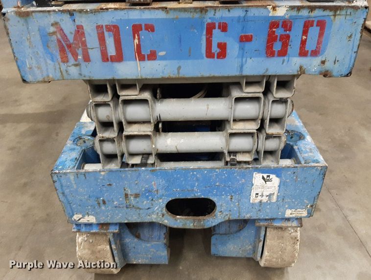 image for item DV9869 Genie GS-1930 scissor lift