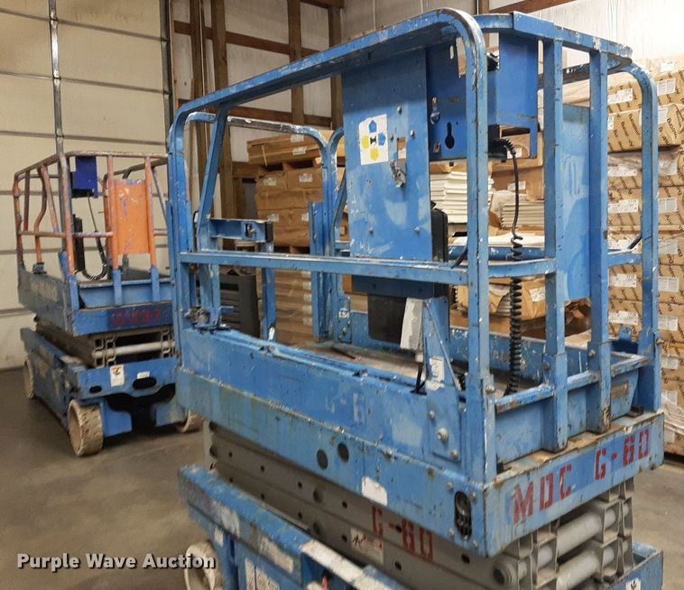 image for item DV9869 Genie GS-1930 scissor lift