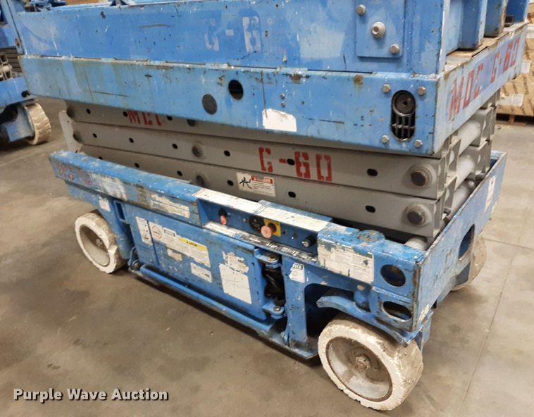 image for item DV9869 Genie GS-1930 scissor lift