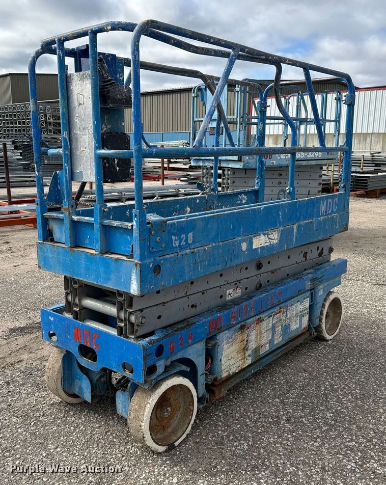 image for item DV9870 Genie GS-2032 scissor lift