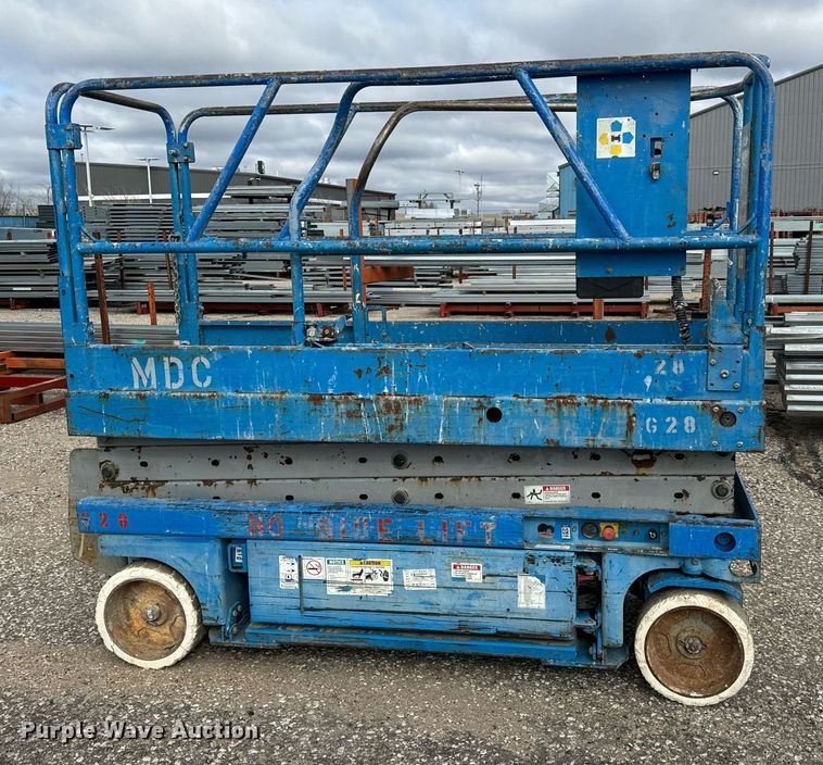 image for item DV9870 Genie GS-2032 scissor lift
