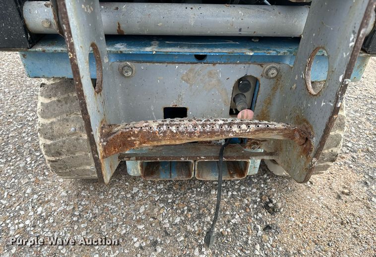 image for item DV9870 Genie GS-2032 scissor lift