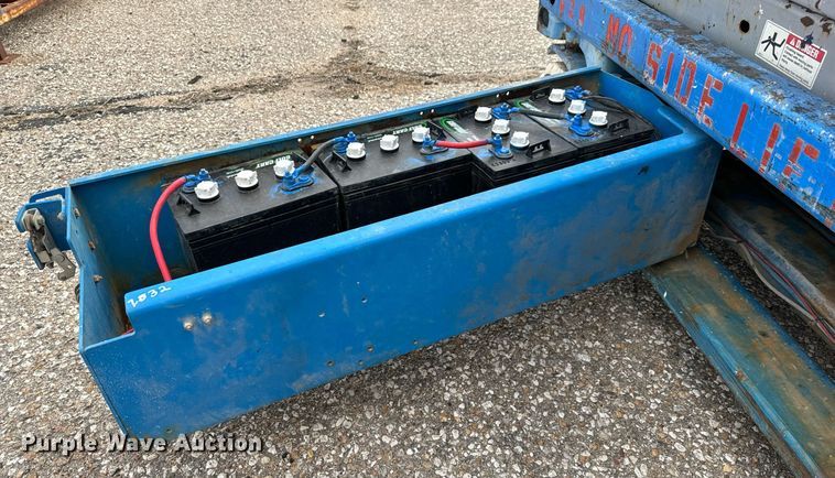 image for item DV9870 Genie GS-2032 scissor lift