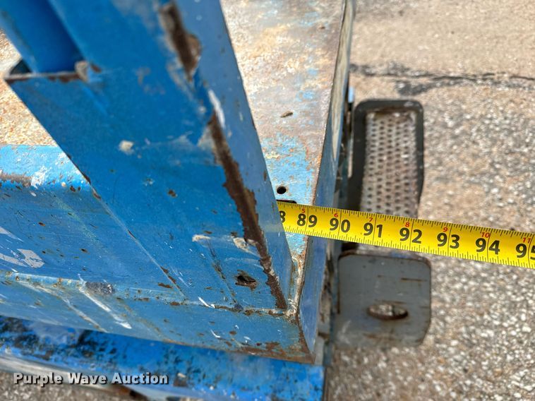 image for item DV9870 Genie GS-2032 scissor lift