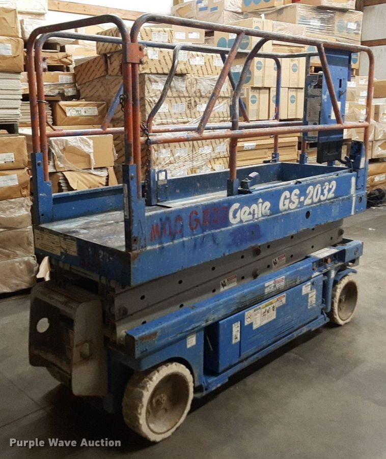 image for item DV9872 Genie GS-2032 scissor lift