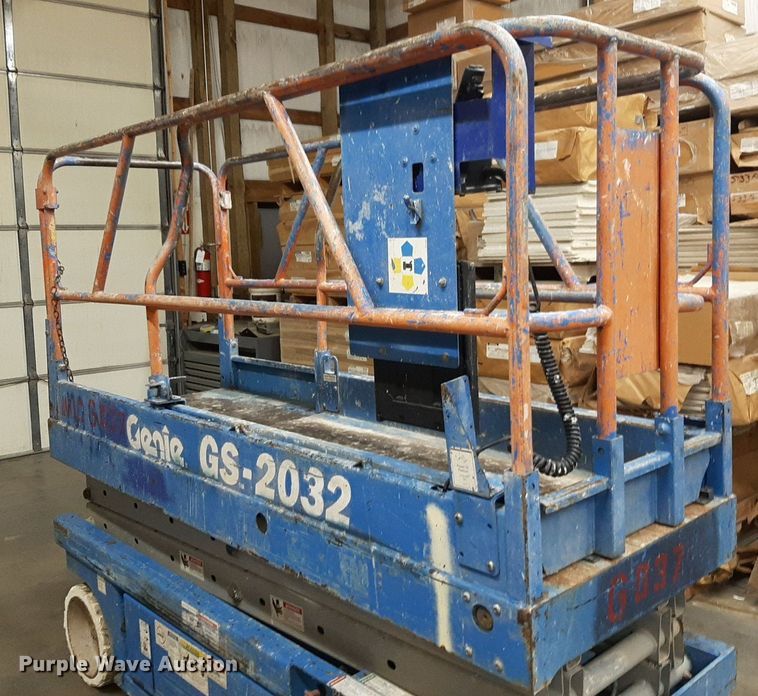 image for item DV9872 Genie GS-2032 scissor lift