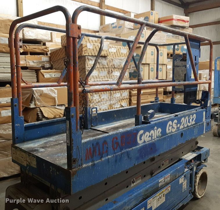 image for item DV9872 Genie GS-2032 scissor lift