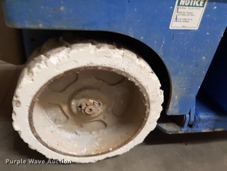 image for item DV9872 Genie GS-2032 scissor lift