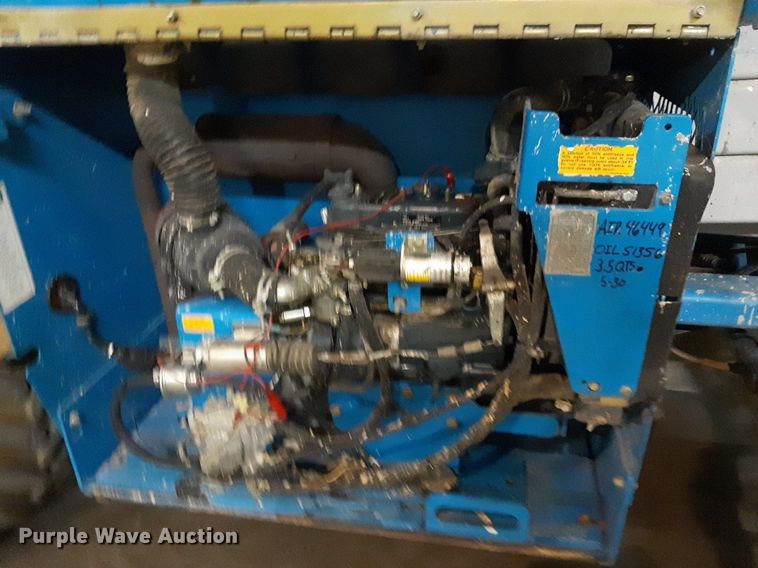 image for item DV9873 2007 Genie GS-3268RT scissor lift