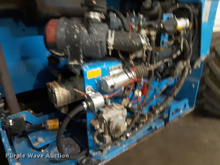 image for item DV9873 2007 Genie GS-3268RT scissor lift