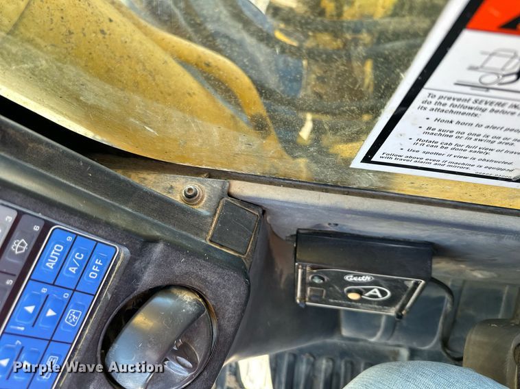 image for item DW2969 2011 Komatsu PC360LC-10 excavator