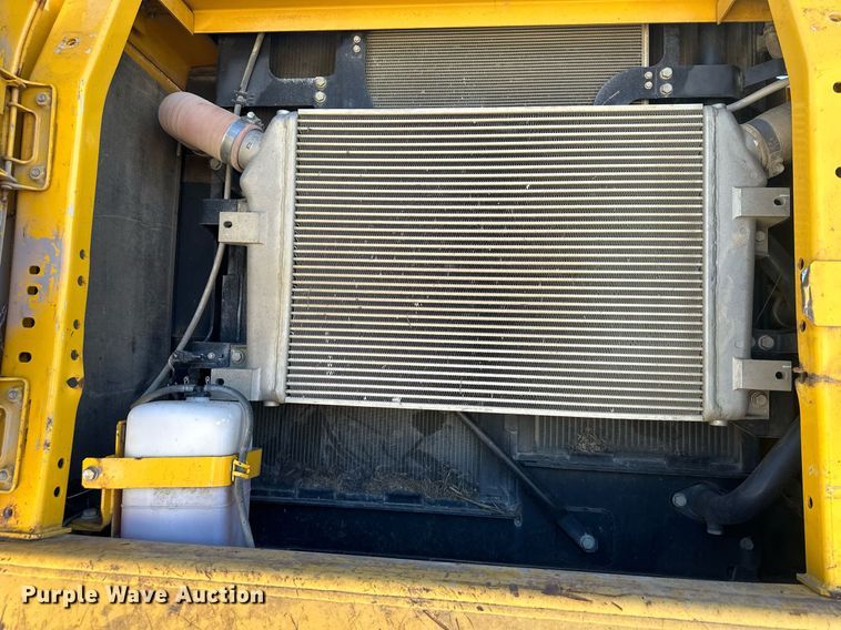 image for item DW2969 2011 Komatsu PC360LC-10 excavator